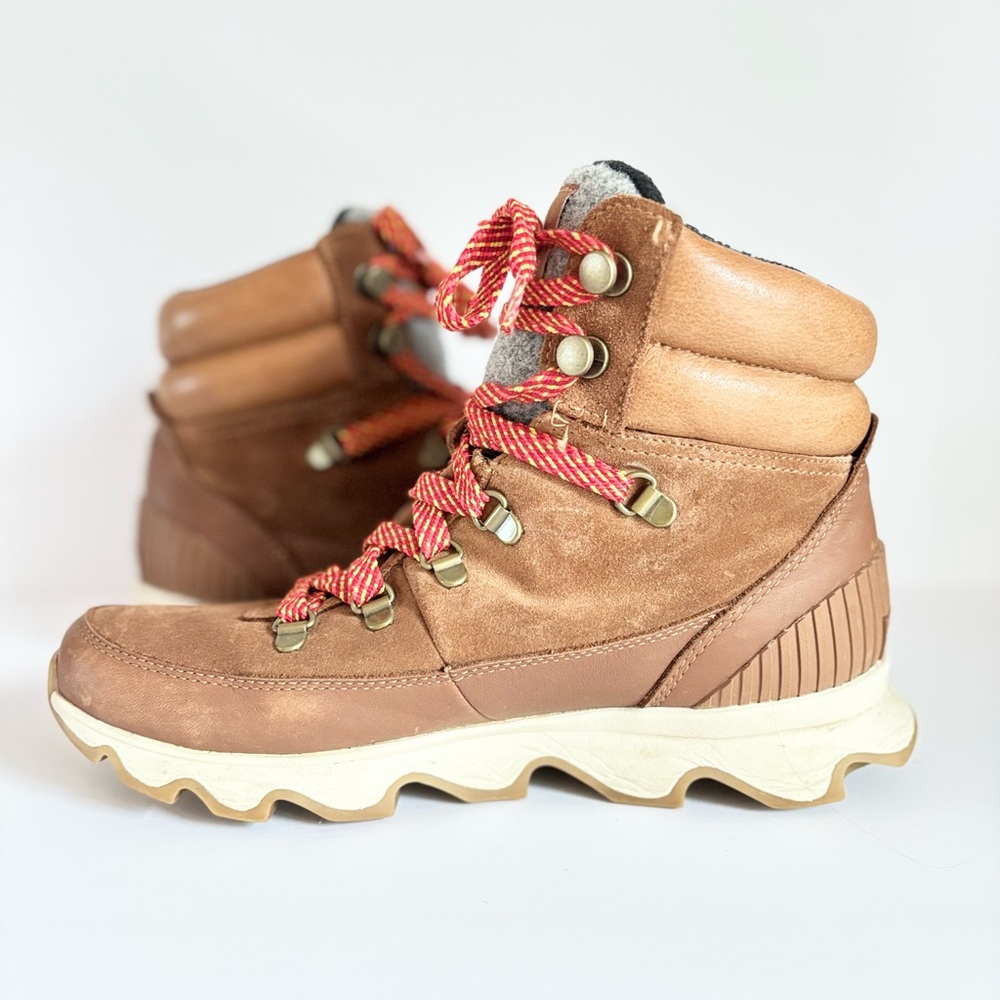 Sorel Kinetic Breakthrough Winter Boots